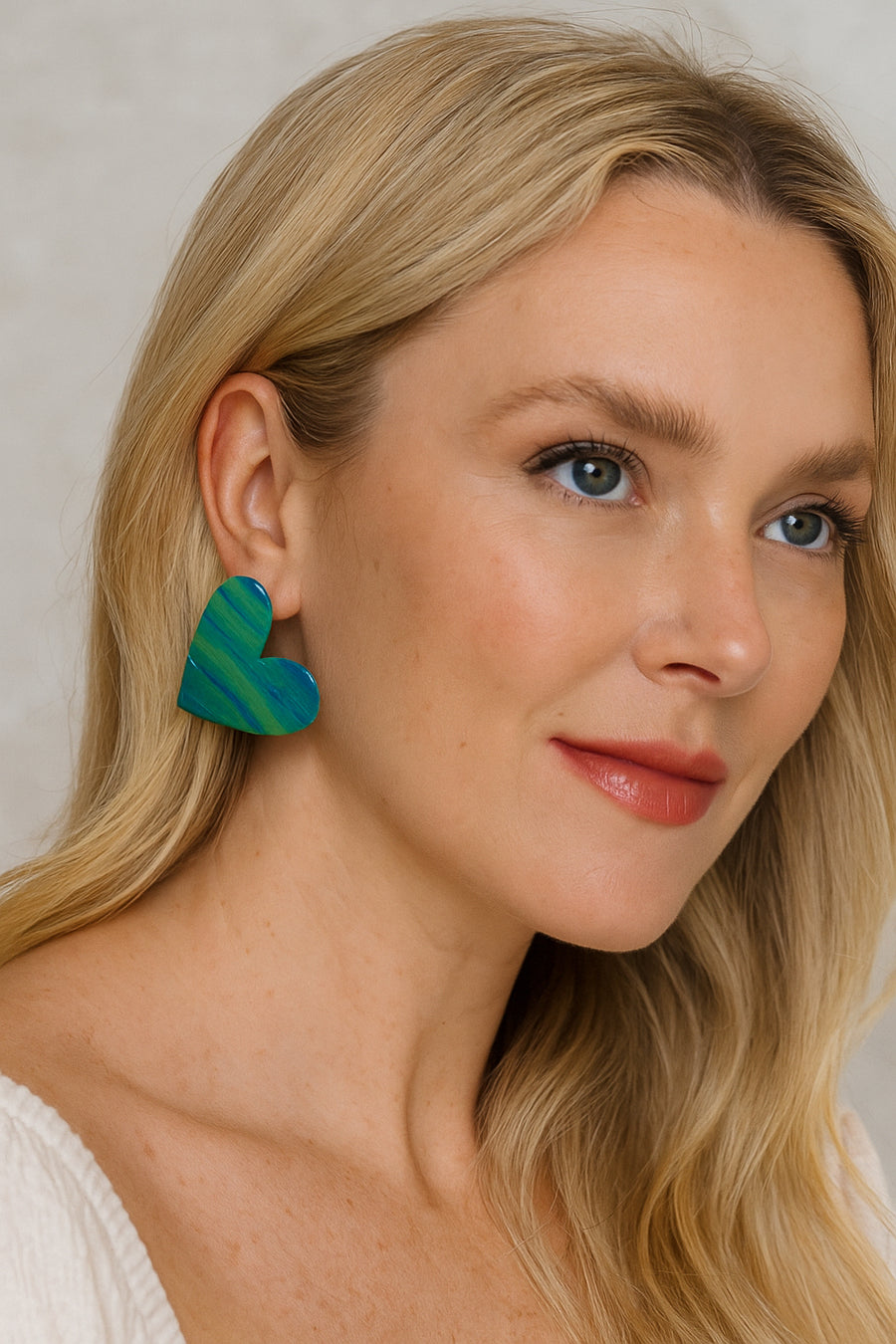 Green Heart Resin Studs